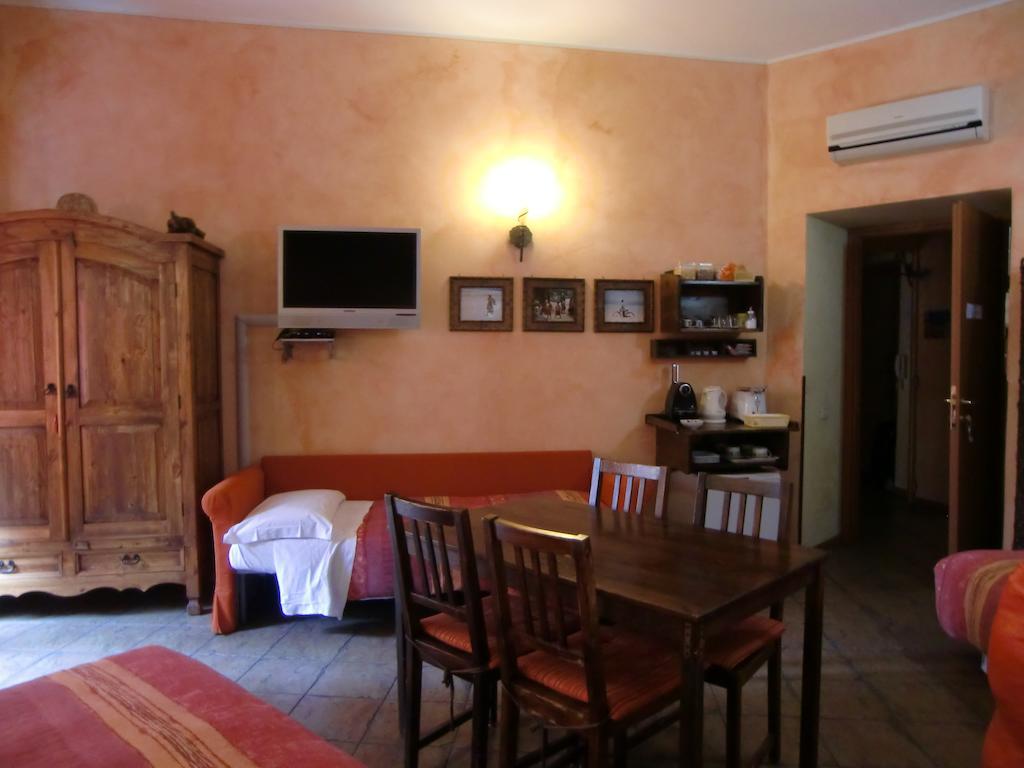 Momi Bed And Breakfast Rom Værelse billede