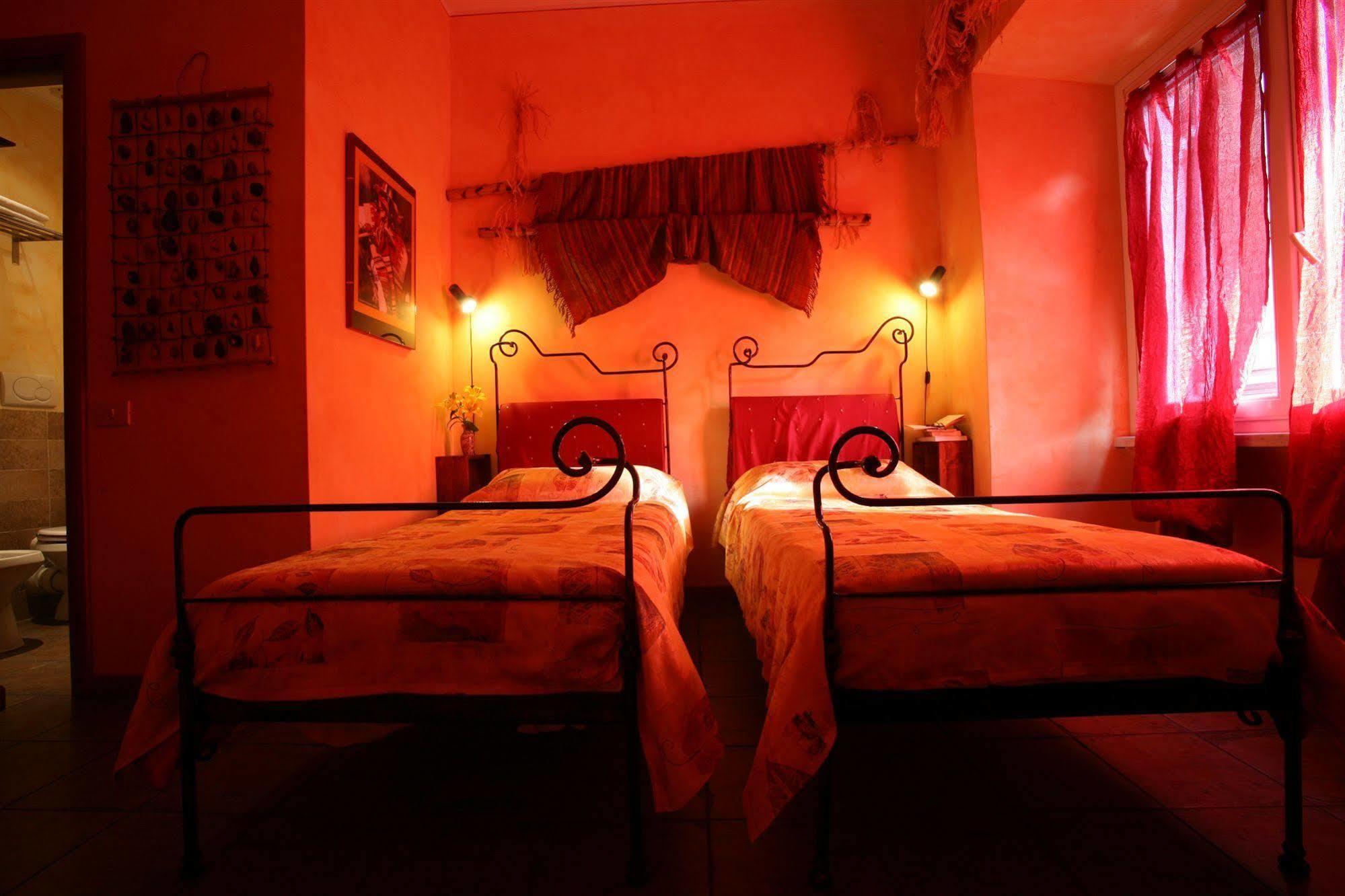 Momi Bed And Breakfast Rom Eksteriør billede