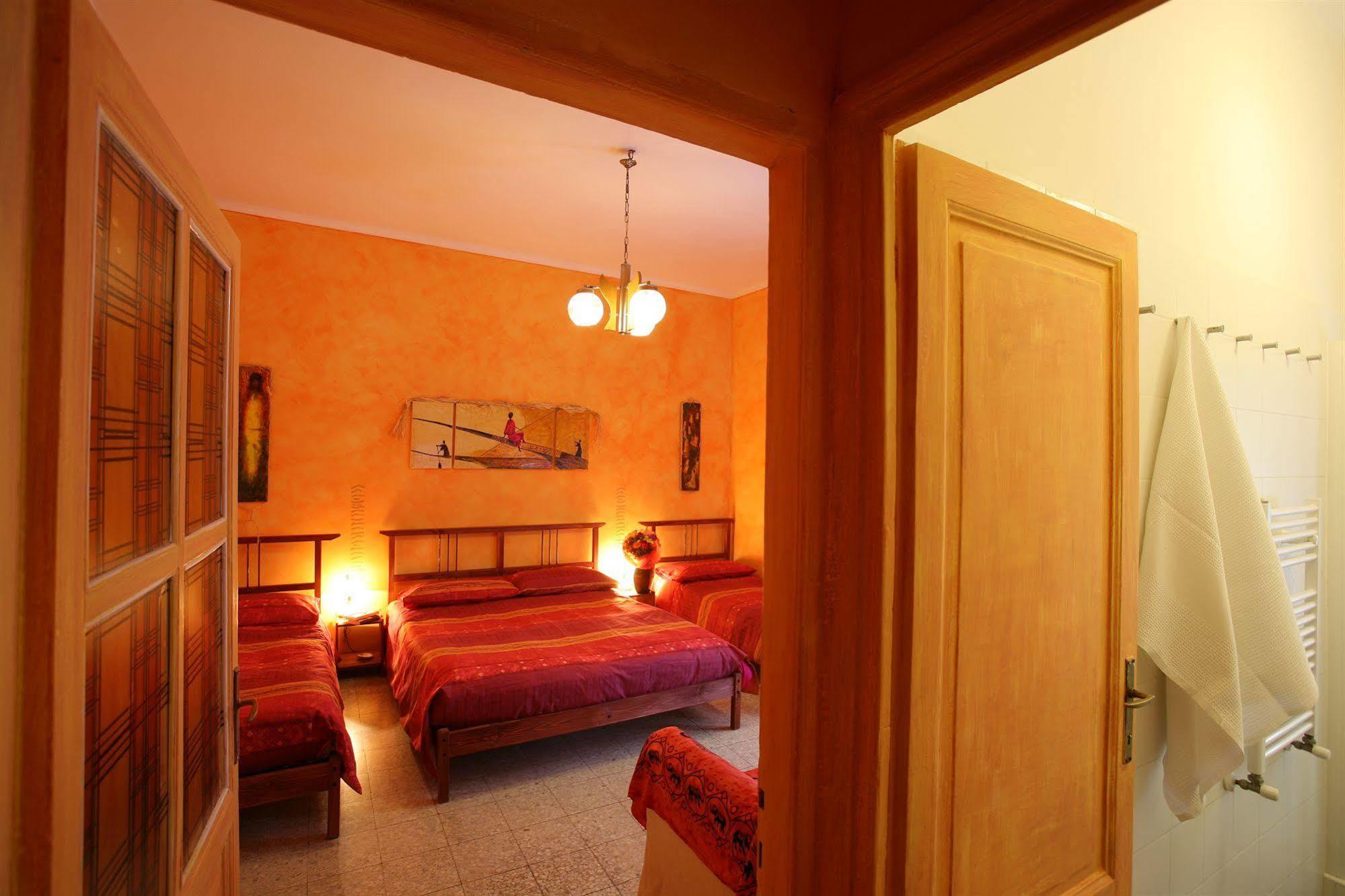 Momi Bed And Breakfast Rom Eksteriør billede